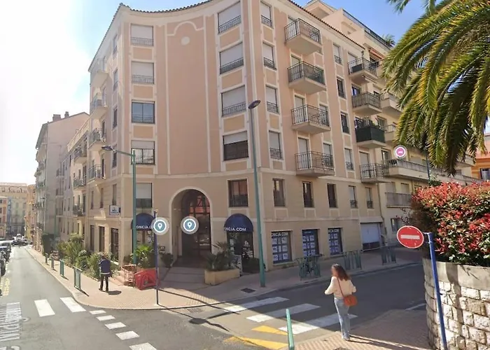 Carre D'or - Private Garage * Menton